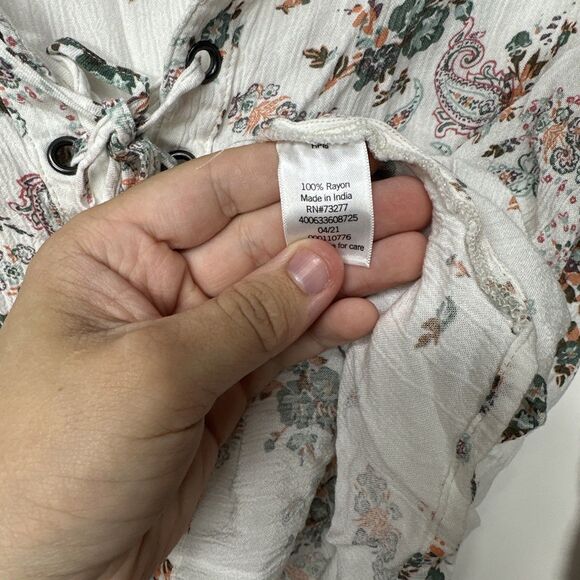 SO Juniors Small Boho Floral Peasant Top Long Sleeve Lace Up Blouse White - Picture 8 of 9